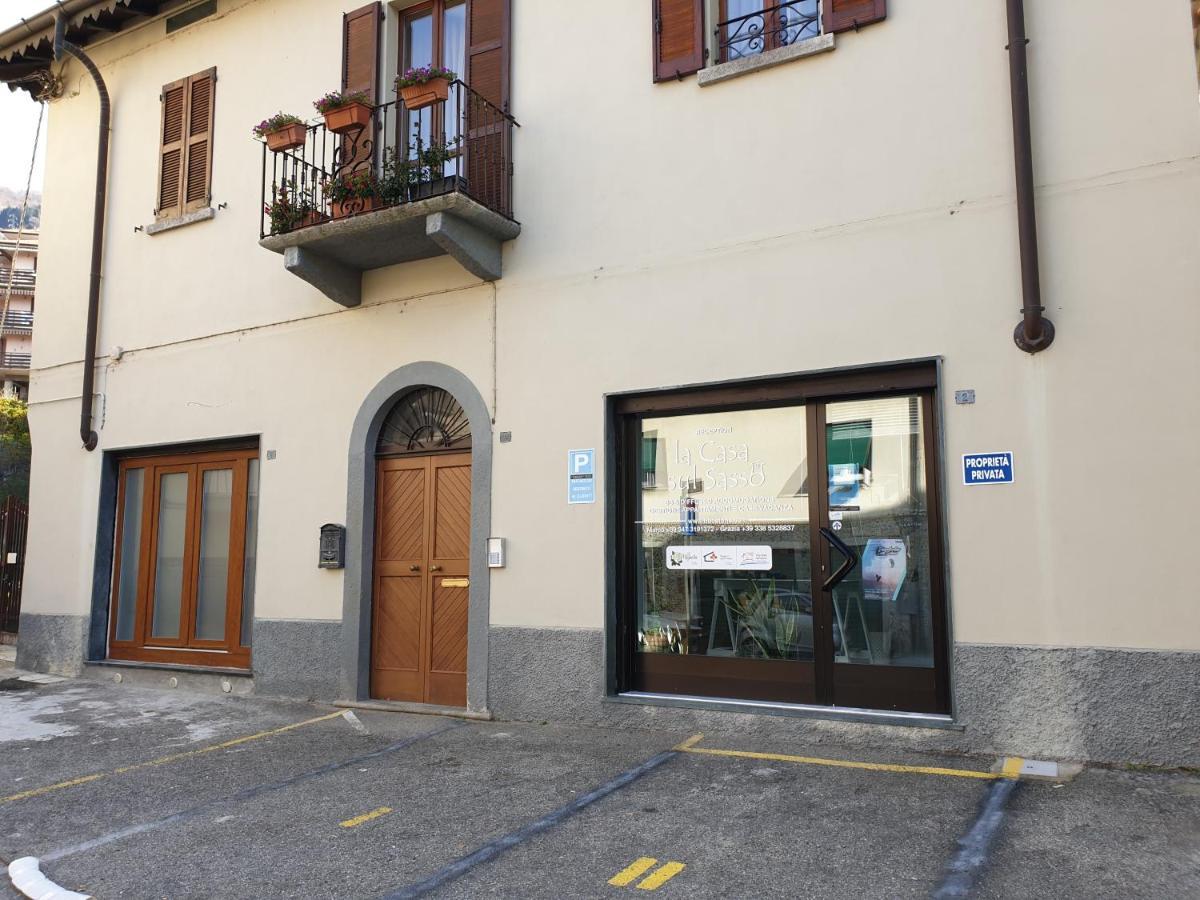 La Casa Sul Sasso In town serviced accommodations Dervio Esterno foto