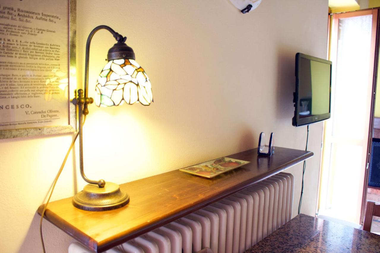 La Casa Sul Sasso In town serviced accommodations Dervio Esterno foto