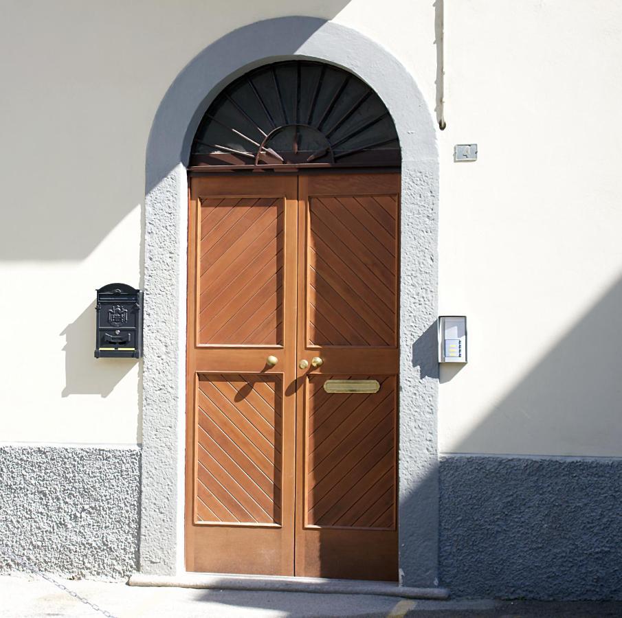 La Casa Sul Sasso In town serviced accommodations Dervio Esterno foto
